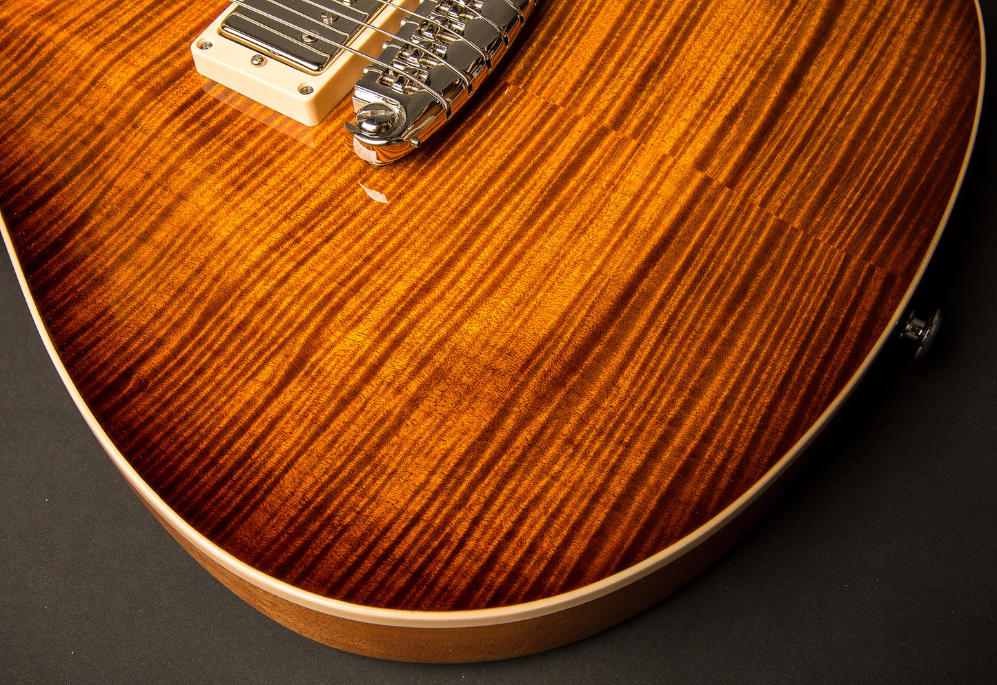 Roger Giffin Standard Custom - Tiger Eye / Amalfitano