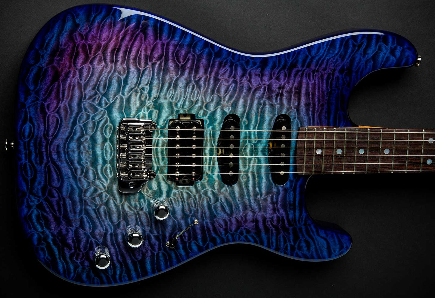 Chris Campbell Guitars Custom Shop Modern Dragonburst Presentation Quilt