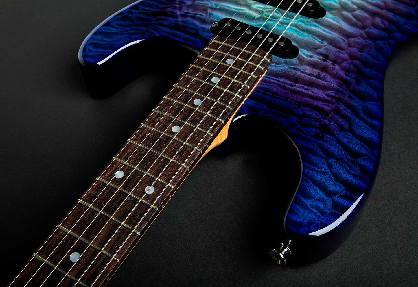 Chris Campbell Guitars Custom Shop Modern Dragonburst Presentation Quilt